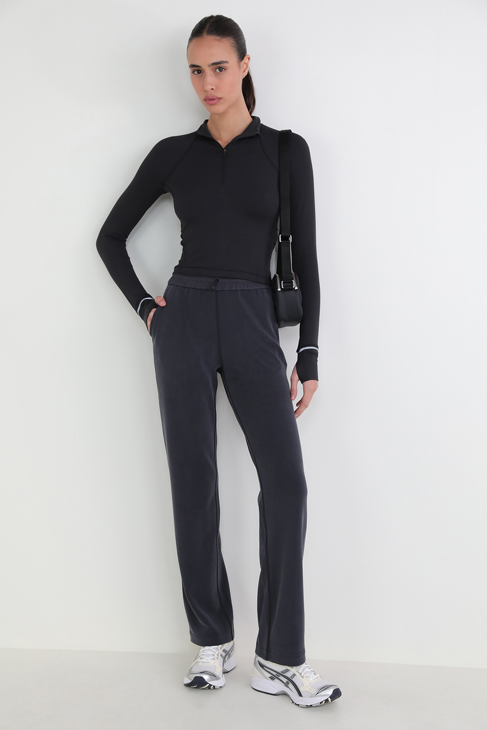 It`s Rulu Ribbed Cropped Half Zip